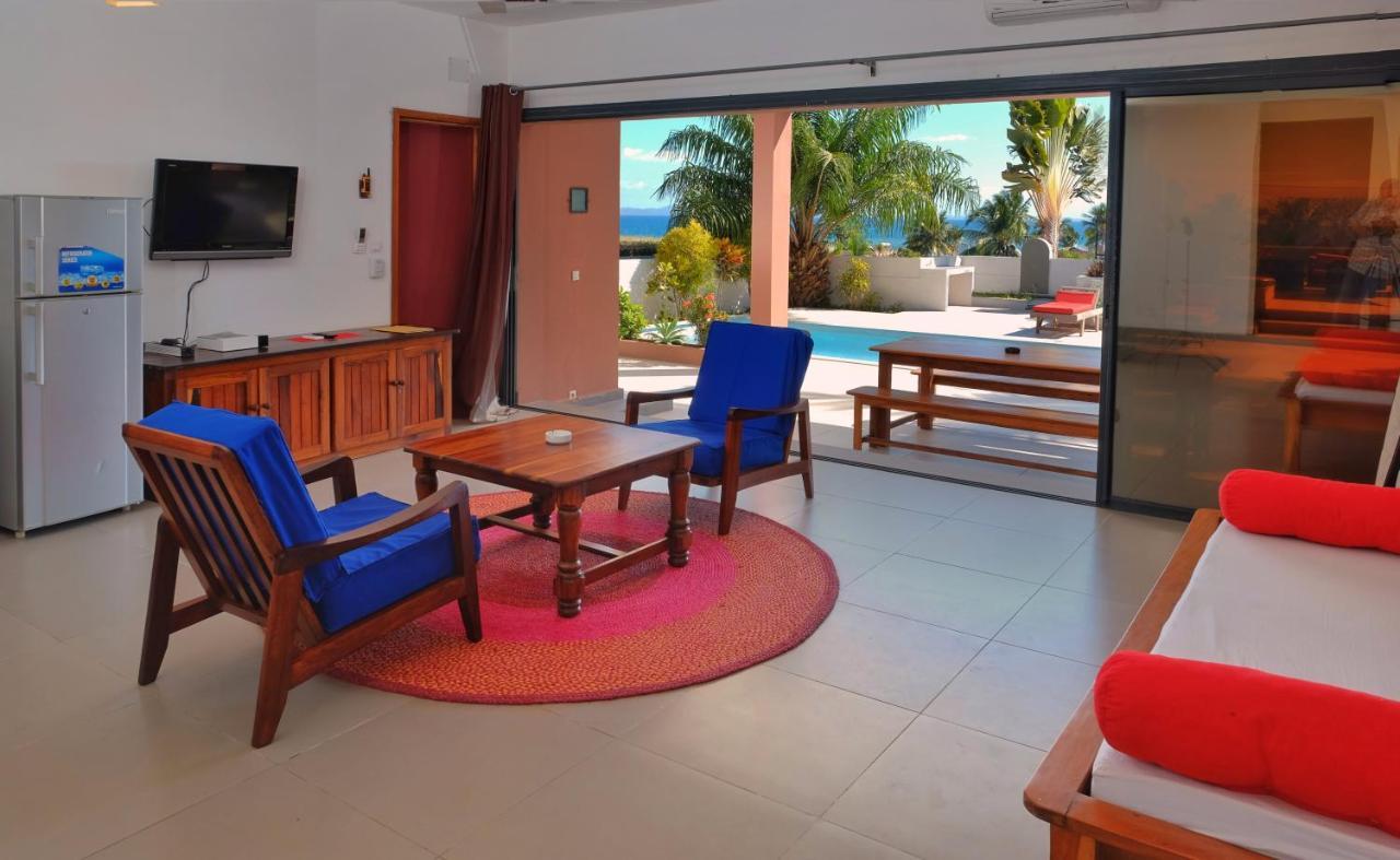 Hotel Residence Sarimanok Амбатолоака Екстер'єр фото