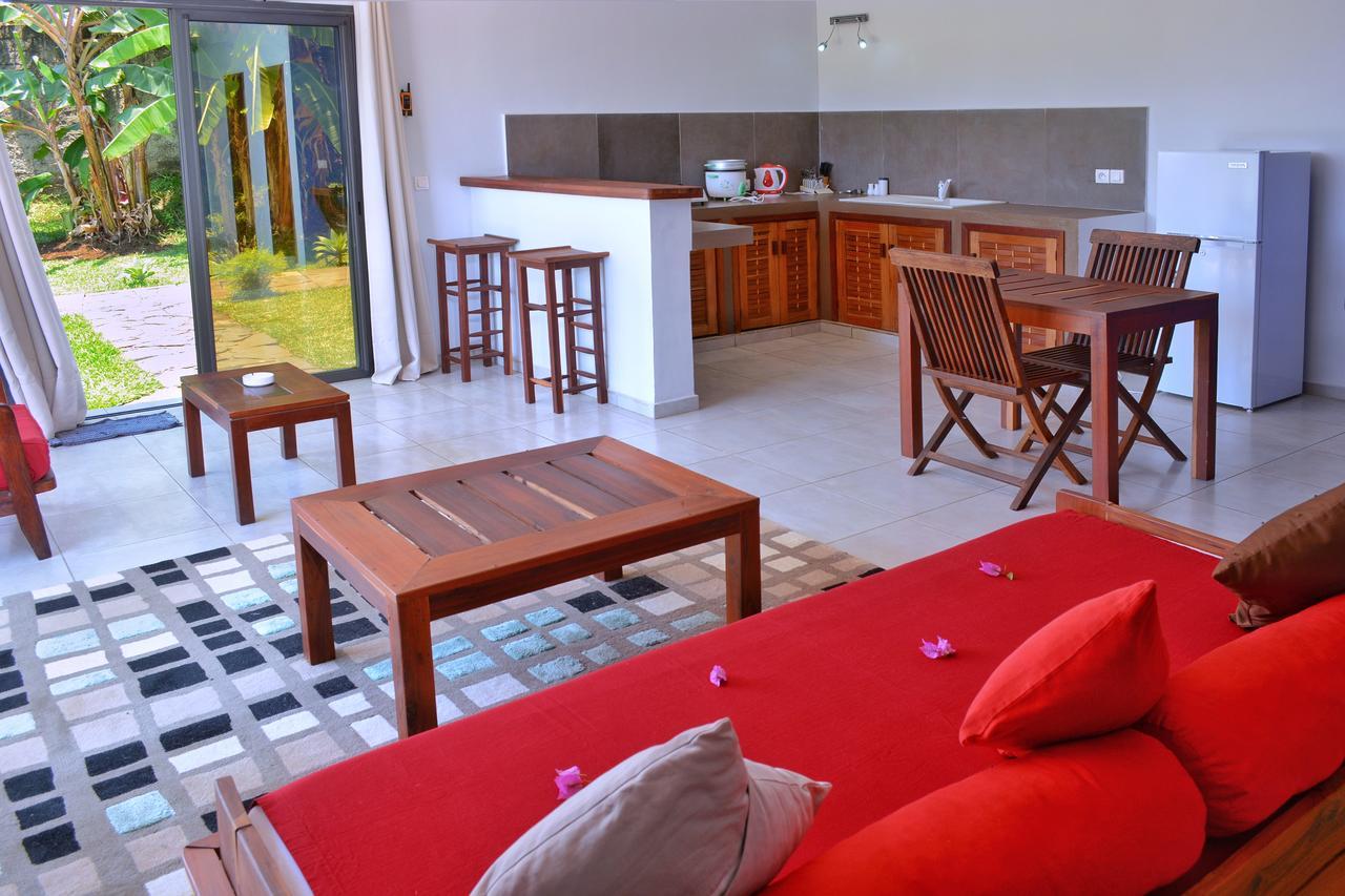 Hotel Residence Sarimanok Амбатолоака Екстер'єр фото