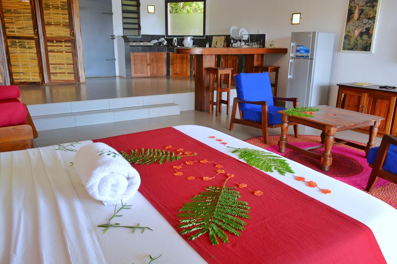 Hotel Residence Sarimanok Амбатолоака Екстер'єр фото