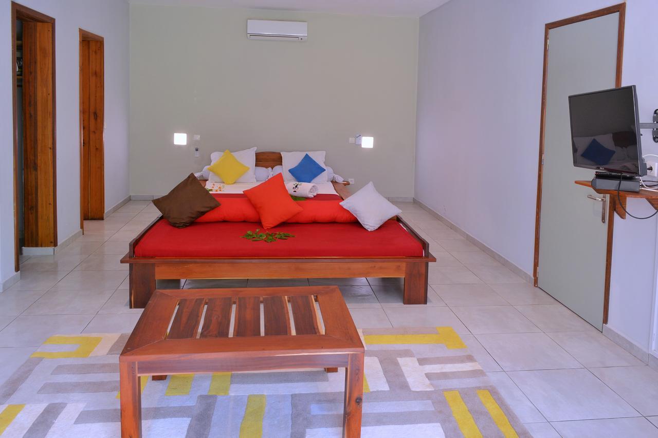 Hotel Residence Sarimanok Амбатолоака Екстер'єр фото