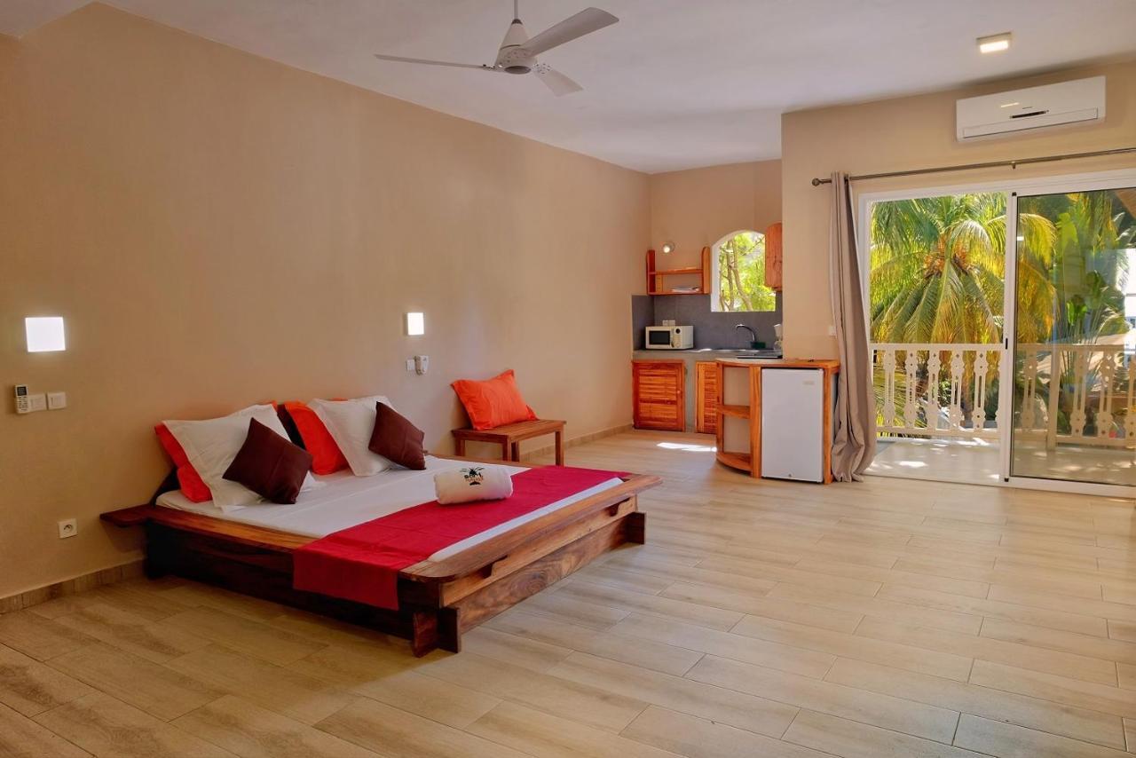 Hotel Residence Sarimanok Амбатолоака Екстер'єр фото